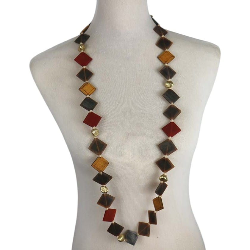NECKLACE HORN OCRE & RED DIAMOND