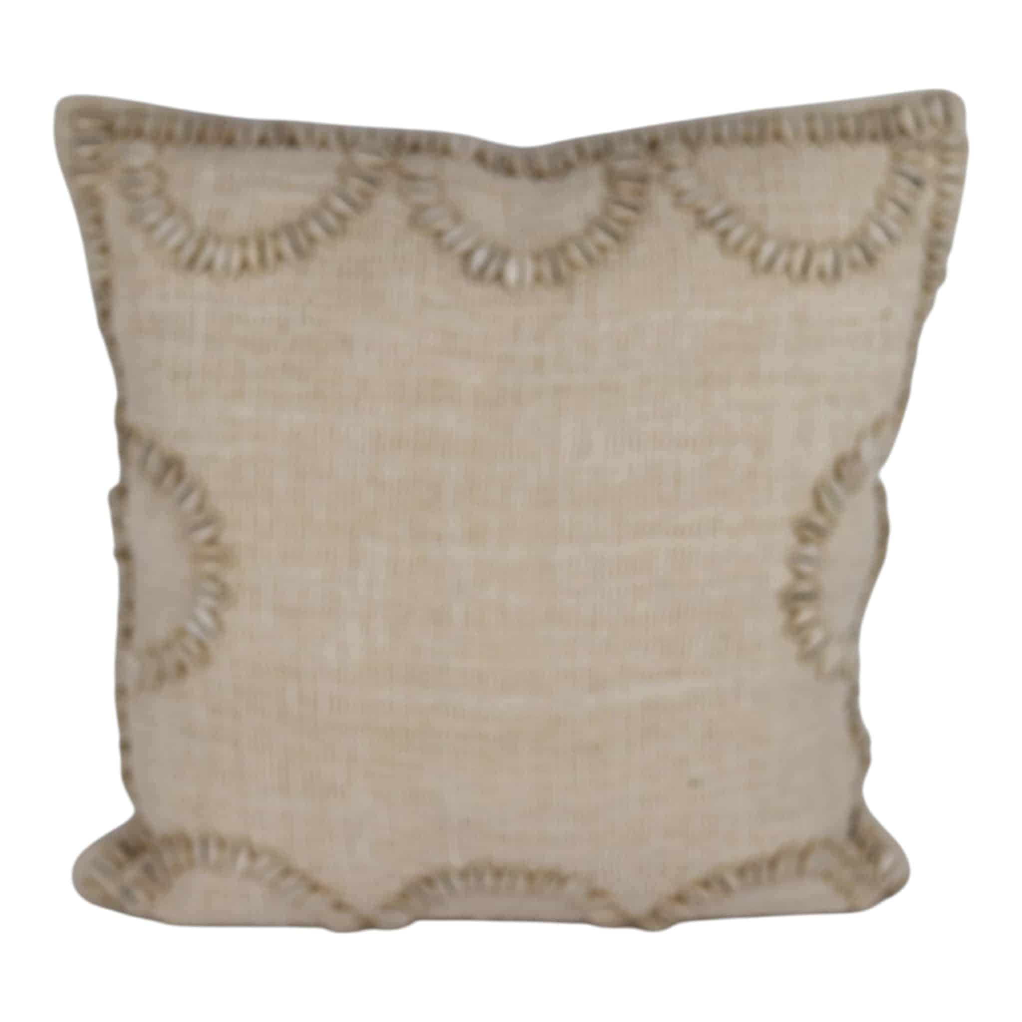 CUSHION NATURAL WITH COWREY HALF RING WITH INNER