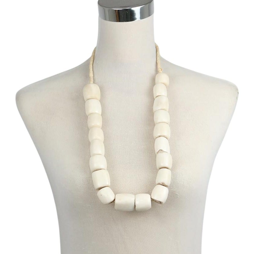NECKLACE BONE OVAL