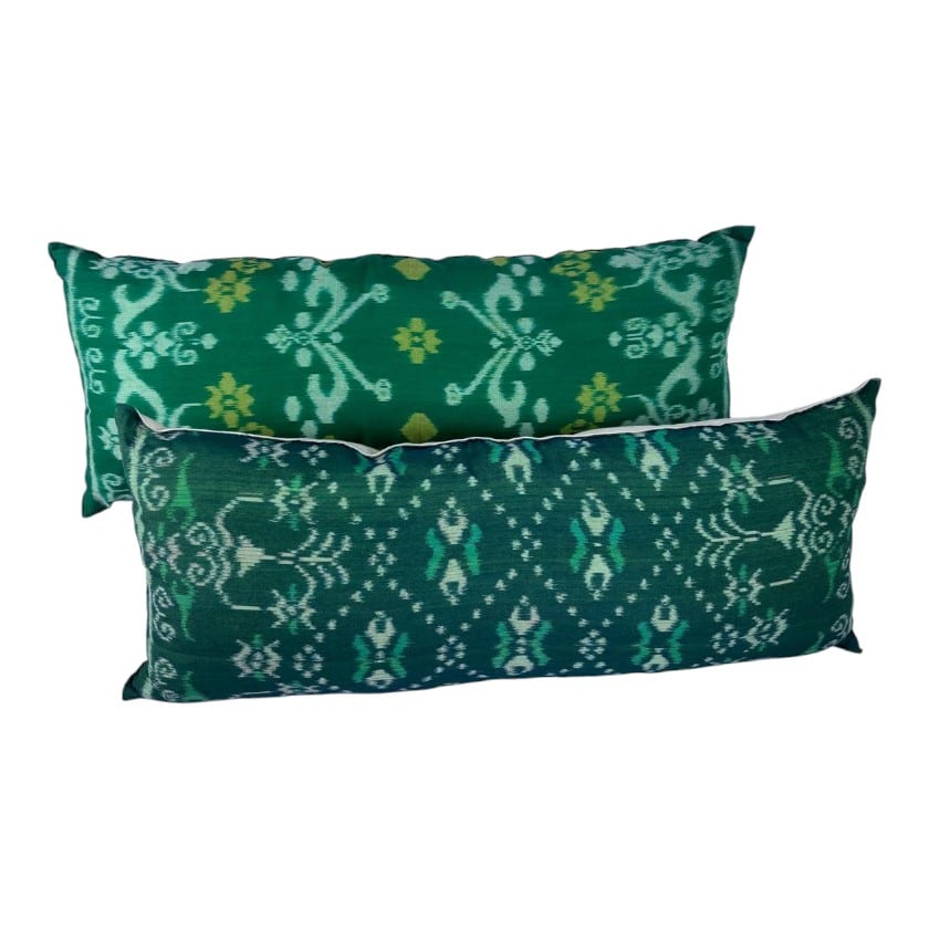 CUSHION IKAT EMERALD GREEN WITH INNER