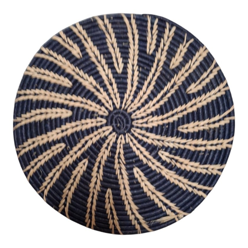 RAFFIA PLACEMATS SPIRAL NAVY WITH NATURAL