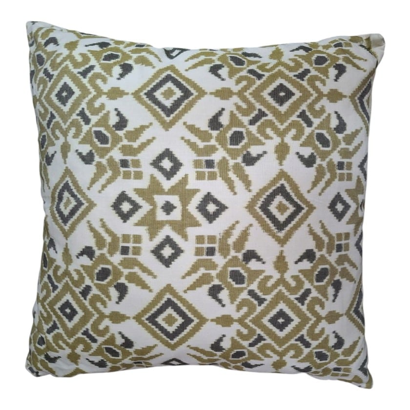 CUSHION CHARTREUSE & NAT BATIK WIT INNER
